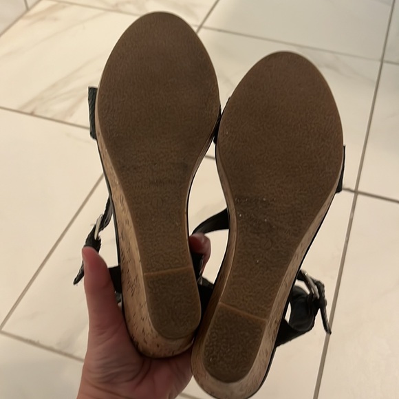 Kelly & Katie Wedge heels - Picture 5 of 6